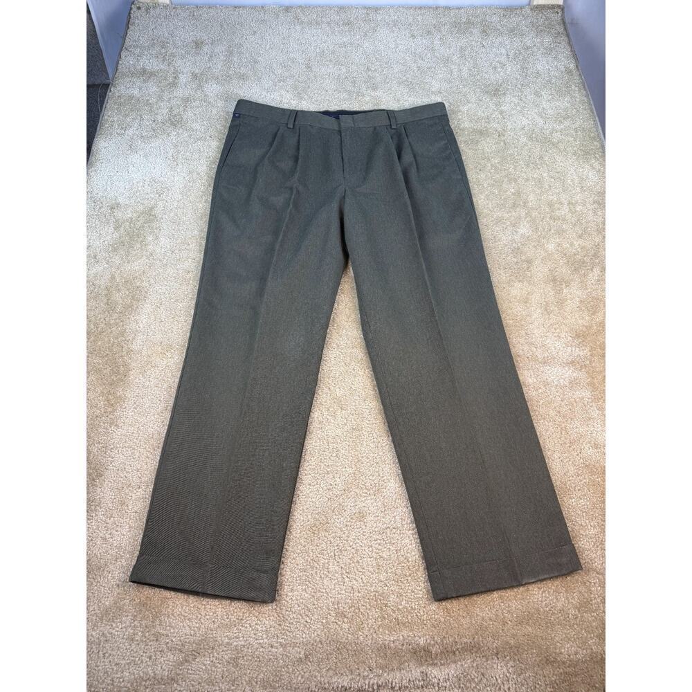 Dockers Men's Stain Defender Khaki Pants 40 x 30 Pleated Front Cuffed VTG B441